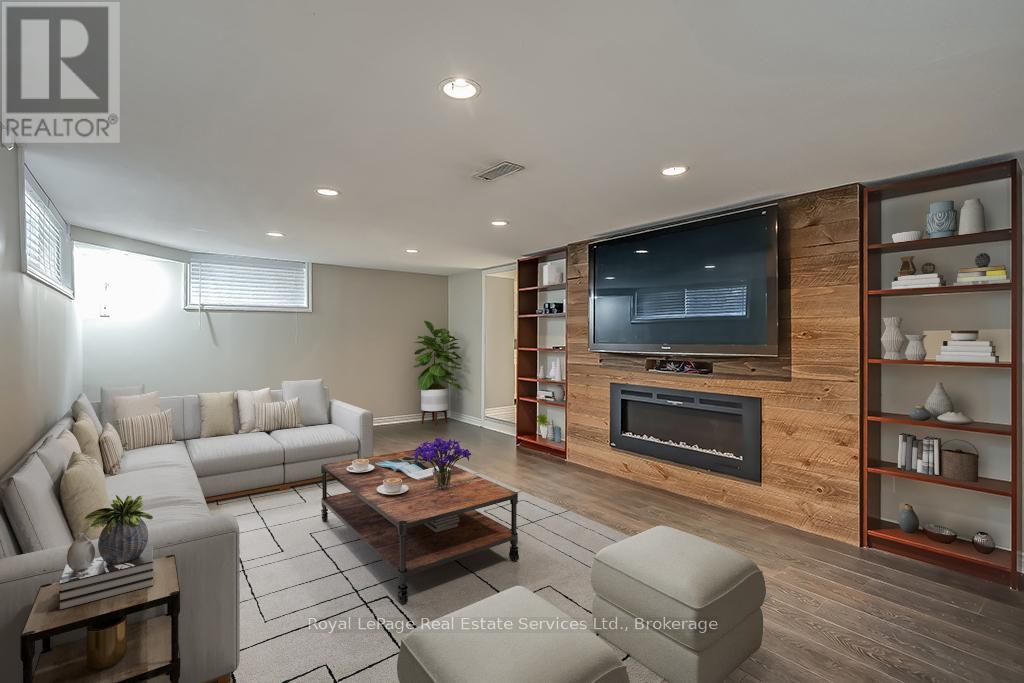 411 Trafalgar Road, Oakville, Ontario  L6J 3H8 - Photo 24 - W12531732