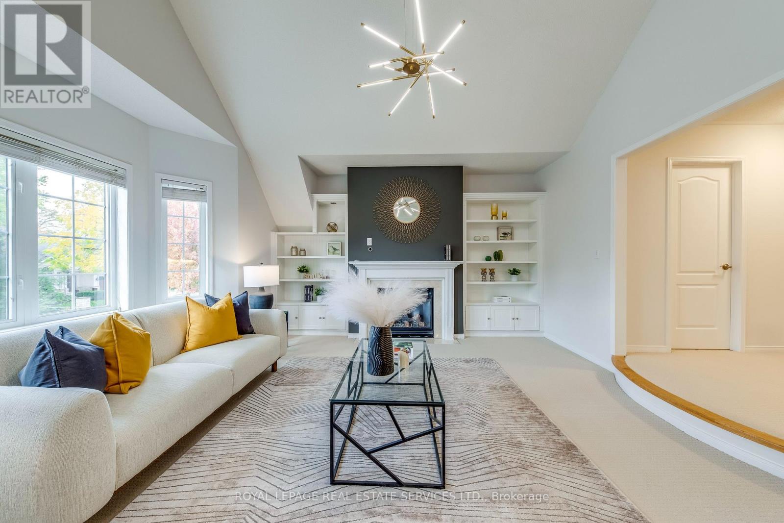 2151 Orchard Road, Burlington, Ontario  L7L 7K6 - Photo 25 - W12477634