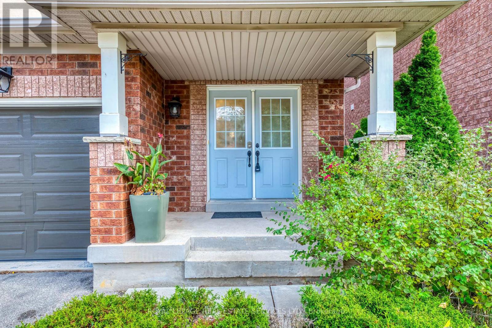 2151 Orchard Road, Burlington, Ontario  L7L 7K6 - Photo 5 - W12477634