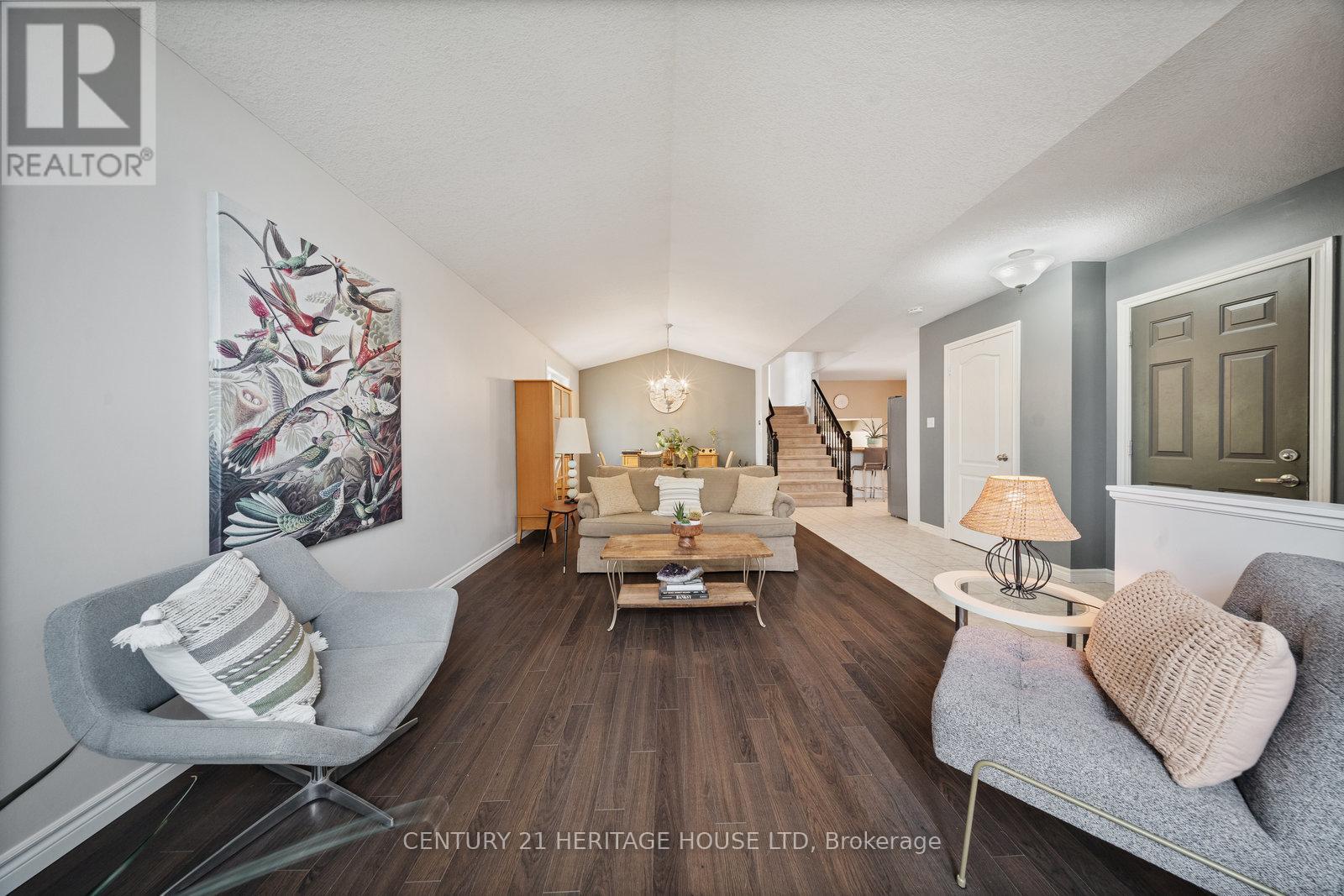 43 Idlewilde Lane, Hamilton, Ontario  L0R 1W0 - Photo 6 - X12531682