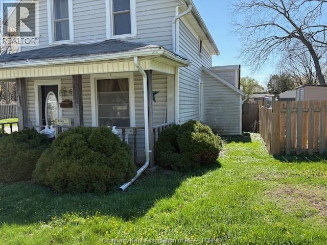 MLS# 25026791: 68 Sheldon AVENUE, Chatham, Canada