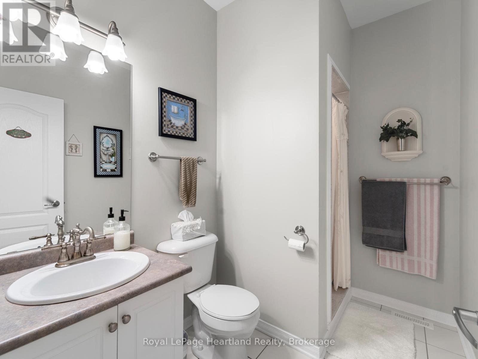 23 Stornoway Crescent, Huron East, Ontario  N0K 1W0 - Photo 12 - X12531740