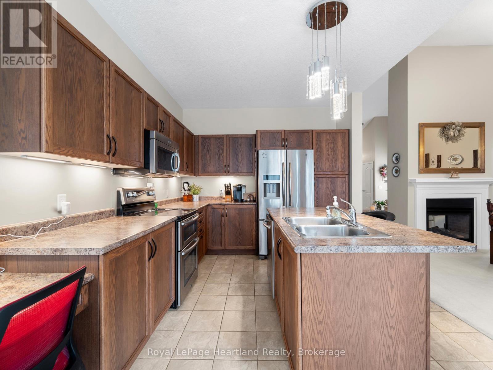 23 Stornoway Crescent, Huron East, Ontario  N0K 1W0 - Photo 22 - X12531740