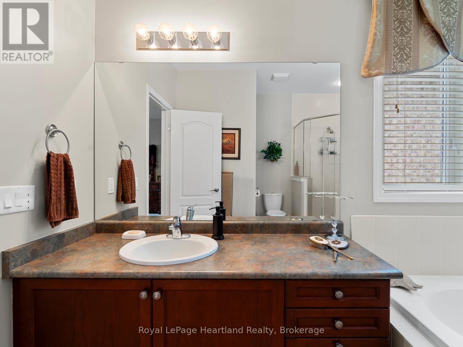 23 Stornoway Crescent, Huron East, Ontario  N0K 1W0 - Photo 35 - X12531740