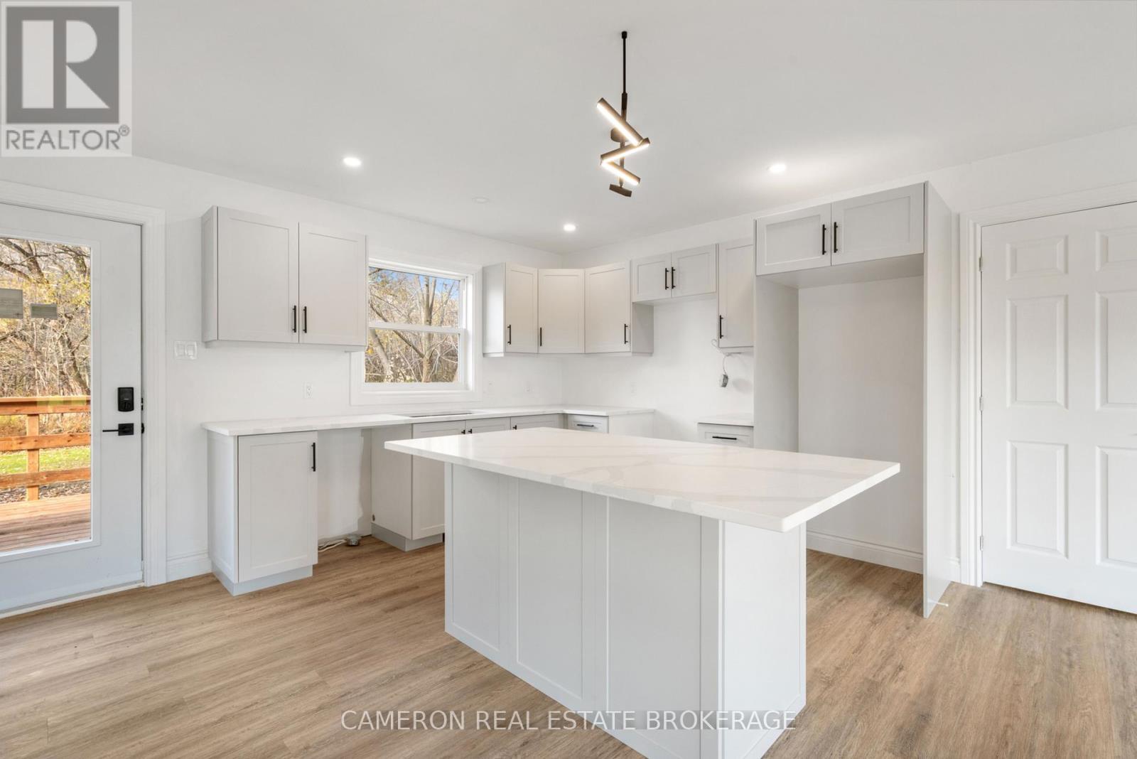 6271 153rd Avenue, South Glengarry, Ontario  K0C 1E0 - Photo 4 - X12531742