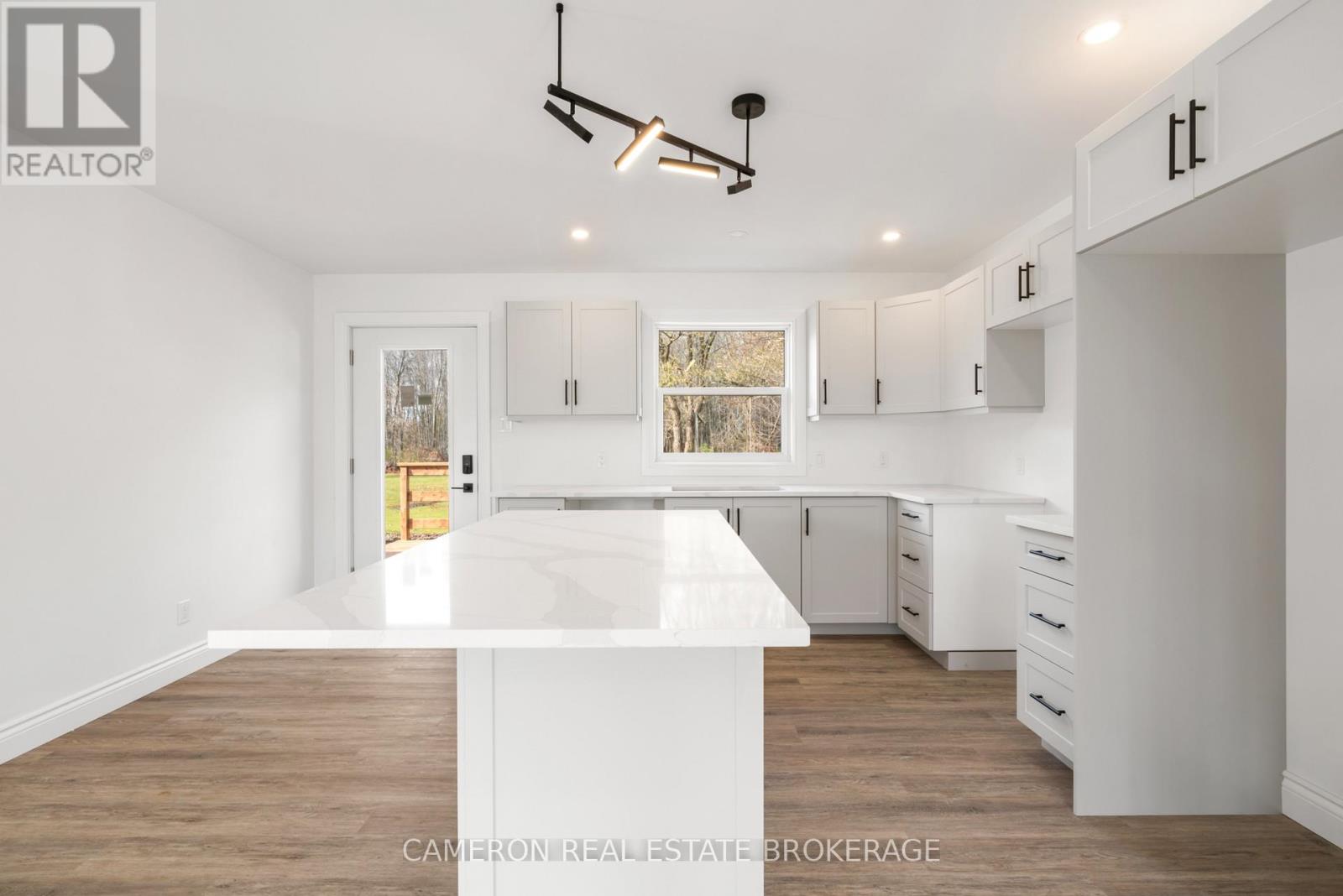 6271 153rd Avenue, South Glengarry, Ontario  K0C 1E0 - Photo 6 - X12531742