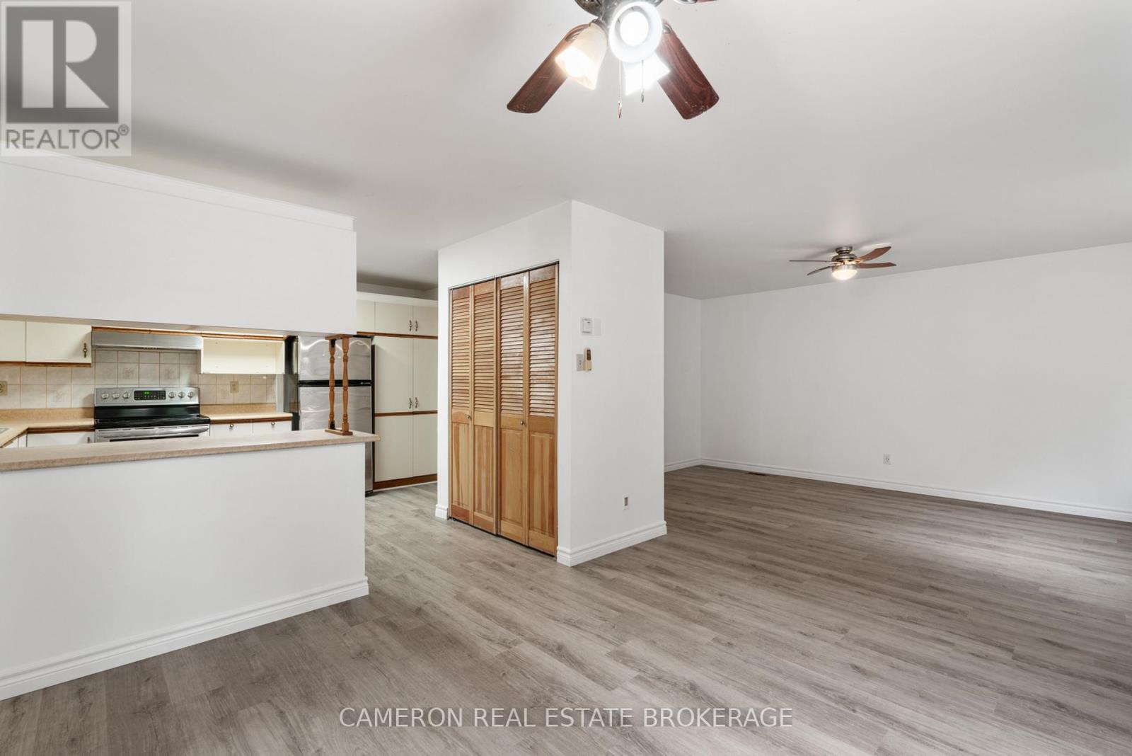 8 Head Street, South Glengarry, Ontario K0C 1N0 - Photo 11 - X12531756