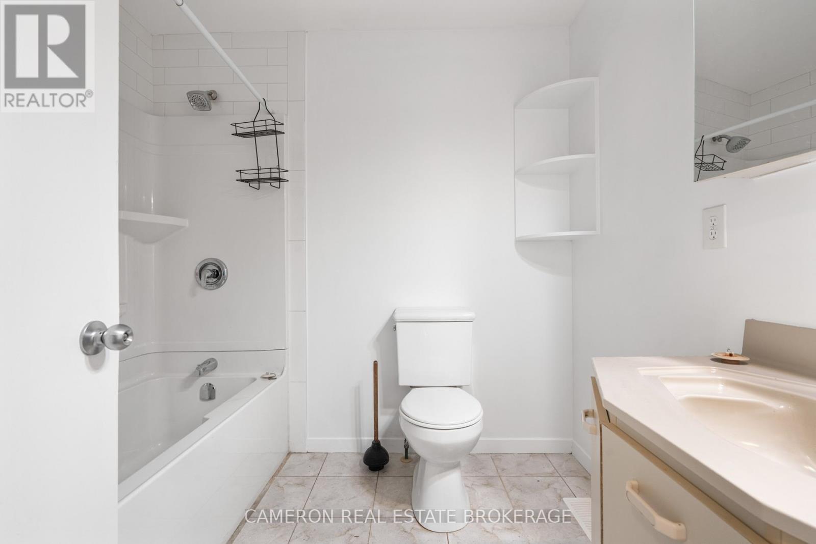 8 Head Street, South Glengarry, Ontario K0C 1N0 - Photo 20 - X12531756