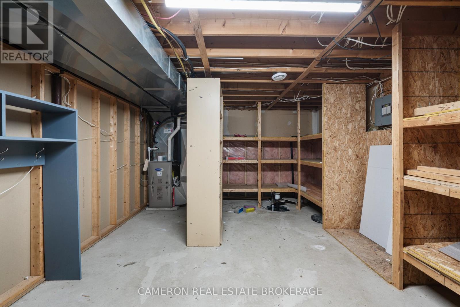 8 Head Street, South Glengarry, Ontario K0C 1N0 - Photo 27 - X12531756