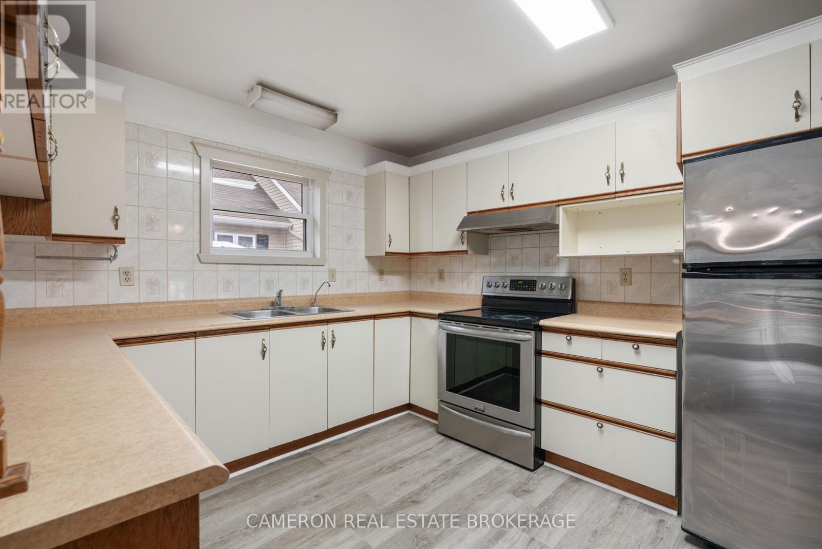 8 Head Street, South Glengarry, Ontario K0C 1N0 - Photo 8 - X12531756