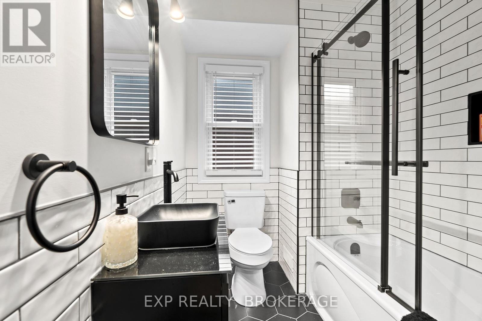 1 - 493 College Street, Kingston, Ontario K7L 4M8 - Photo 13 - X12531590