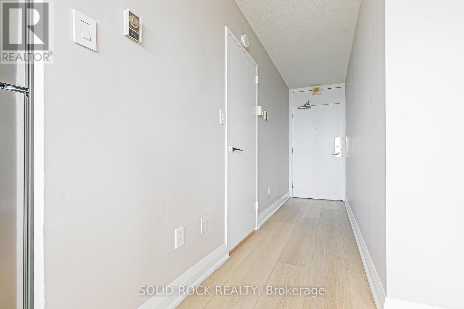 3111 - 40 Homewood Avenue, Toronto, Ontario  M4Y 2K2 - Photo 5 - C12531736