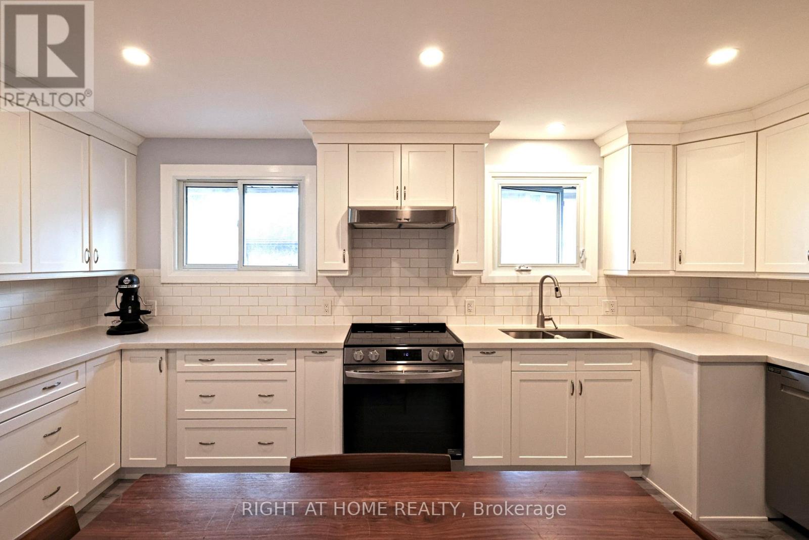 72 Claymore Crescent, Oshawa, Ontario  L1G 6G2 - Photo 7 - E12531808