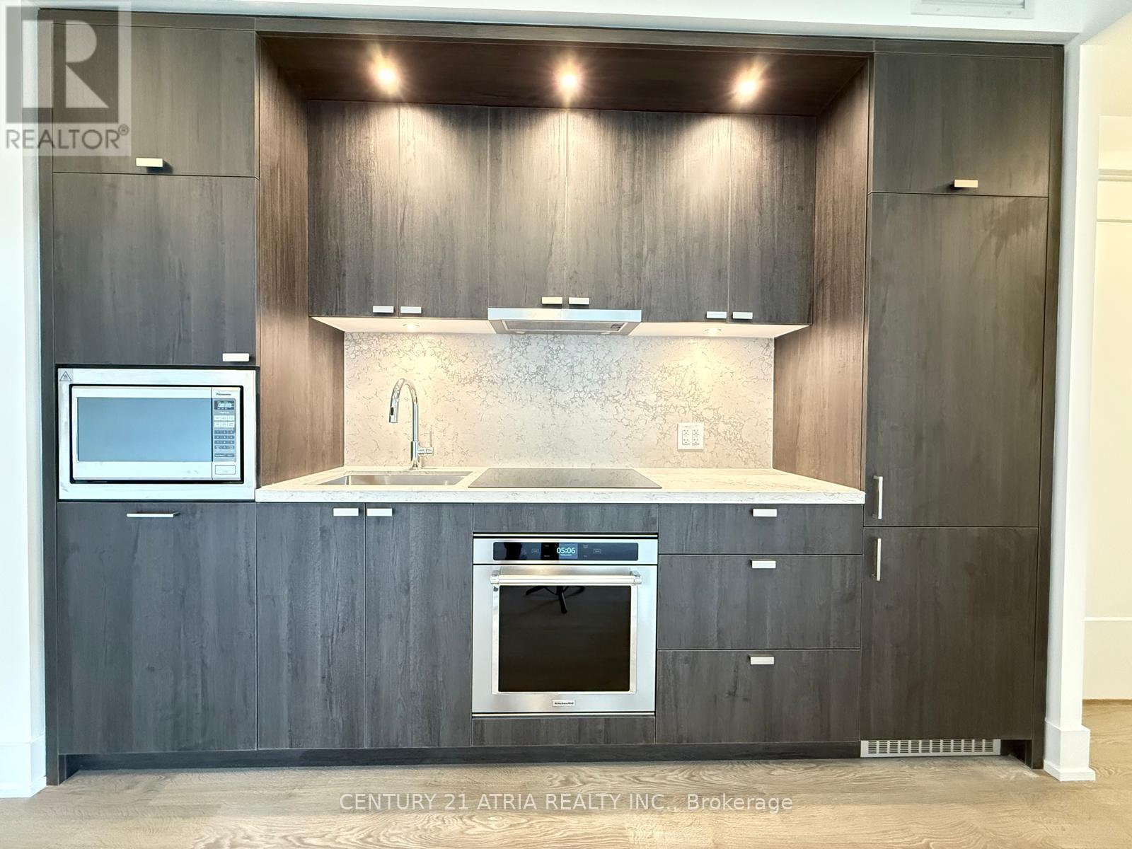 424 - 259 THE KINGSWAY, Toronto, Ontario