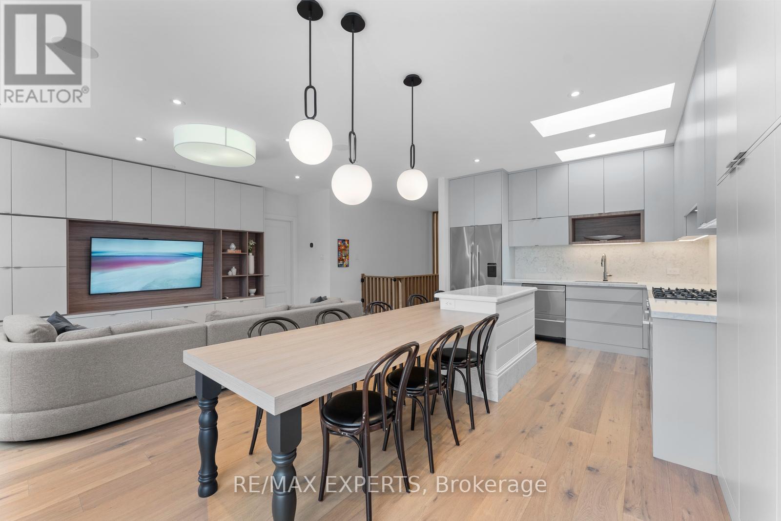 88 Arista Gate, Vaughan, Ontario  L4L 9H7 - Photo 10 - N12531734