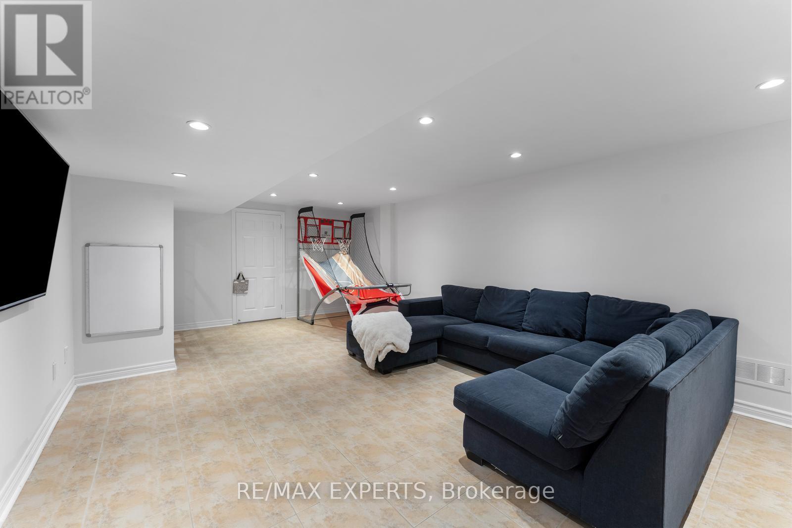 88 Arista Gate, Vaughan, Ontario  L4L 9H7 - Photo 28 - N12531734