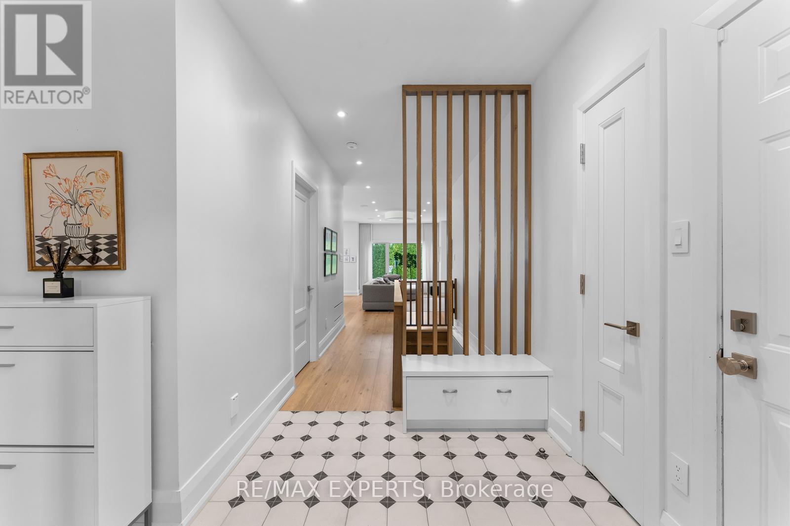 88 Arista Gate, Vaughan, Ontario  L4L 9H7 - Photo 3 - N12531734