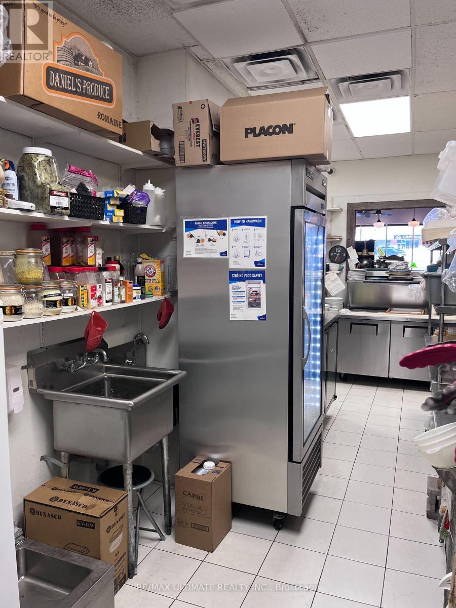 22 - 8707 Dufferin Street, Vaughan, Ontario  L4J 0A2 - Photo 3 - N12531812