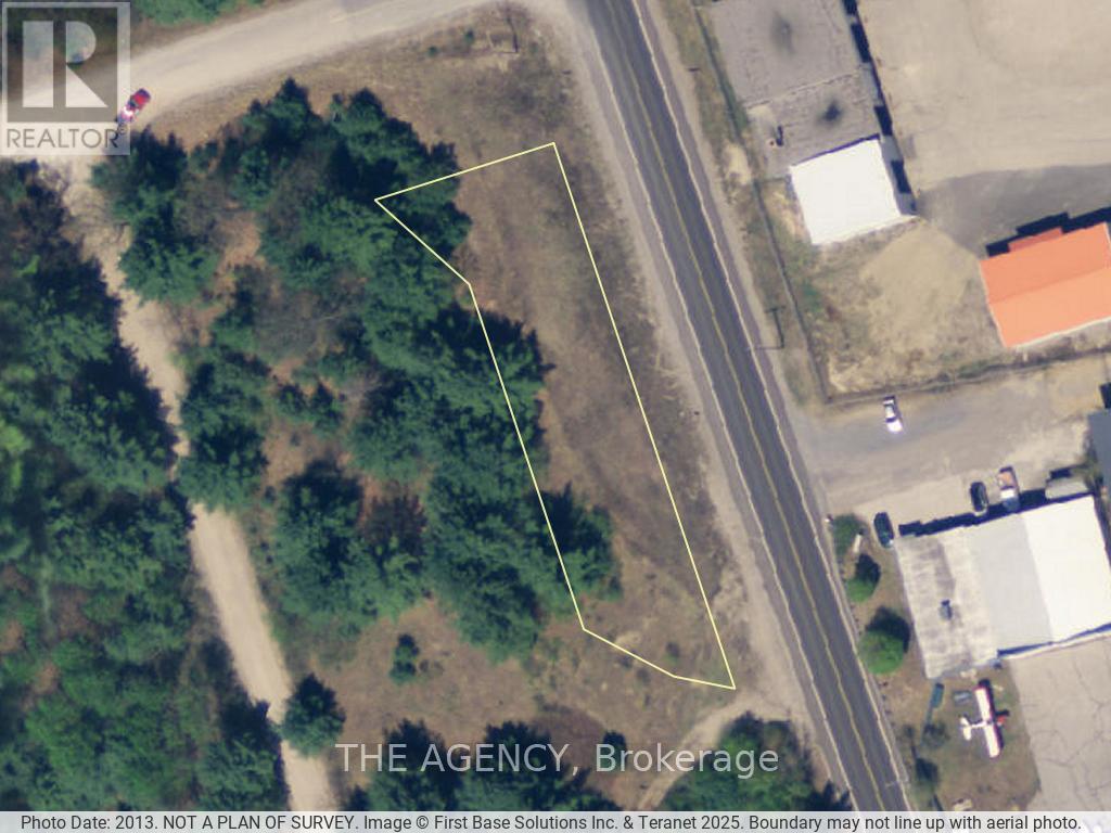 1246 Gravenhurst Parkway, Gravenhurst, Ontario  P1P 1R1 - Photo 2 - X12432921