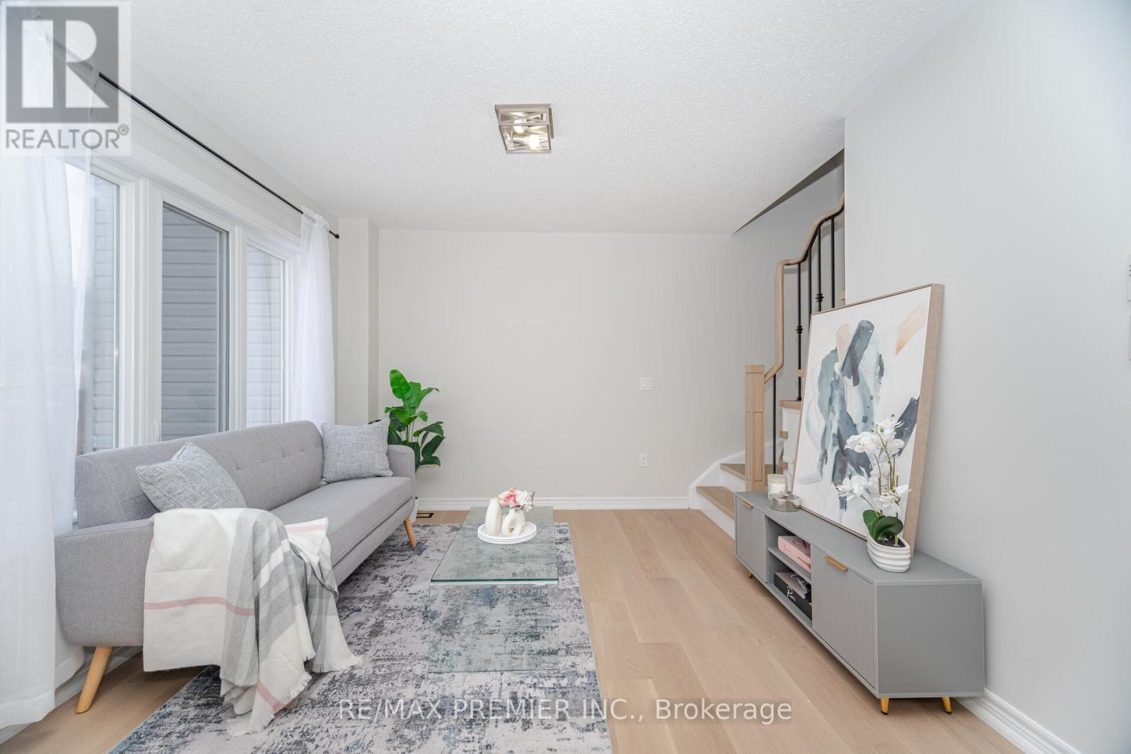 804 Cook Crescent, Shelburne, Ontario  L9V 3V3 - Photo 10 - X12523432