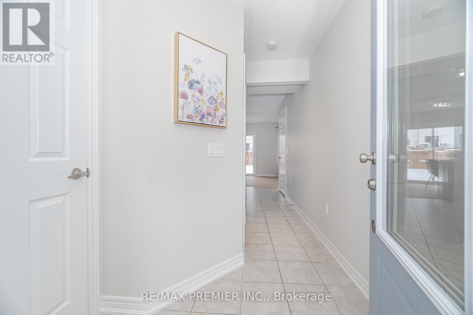 804 Cook Crescent, Shelburne, Ontario  L9V 3V3 - Photo 4 - X12523432