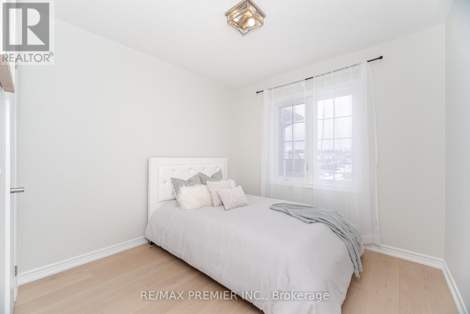 804 Cook Crescent, Shelburne, Ontario  L9V 3V3 - Photo 20 - X12523432