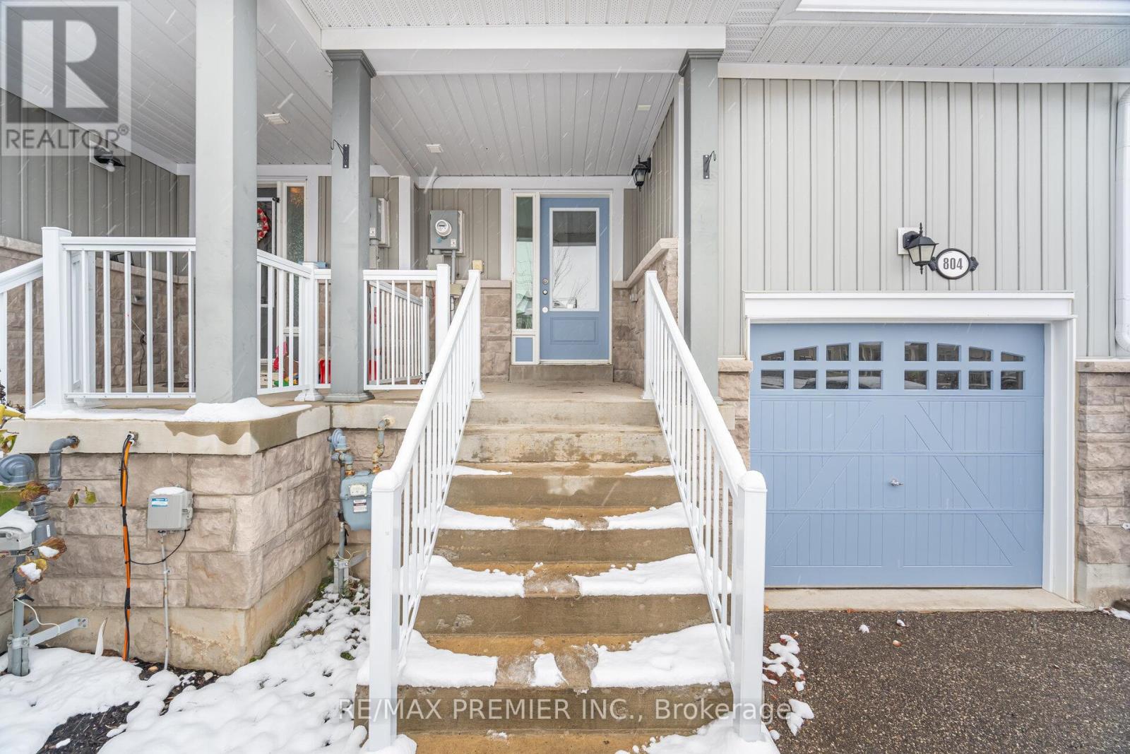 804 Cook Crescent, Shelburne, Ontario  L9V 3V3 - Photo 3 - X12523432