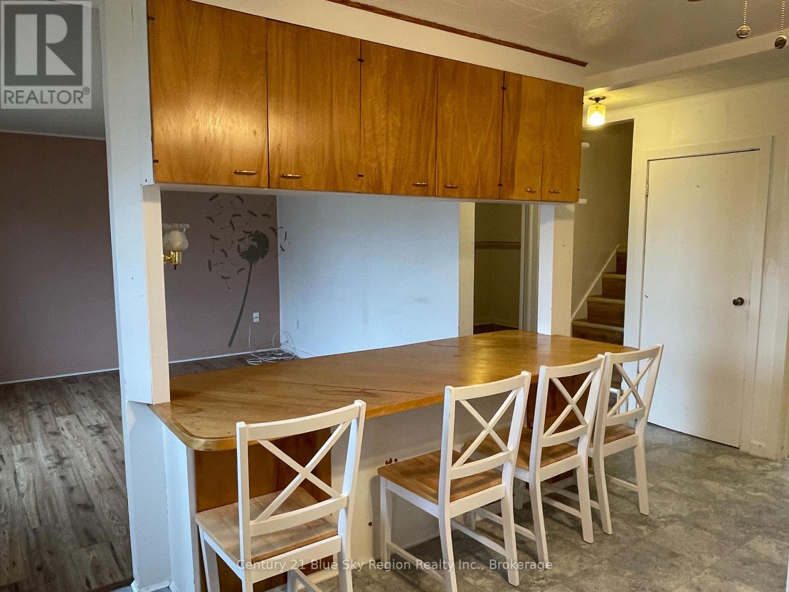 207 Lee Avenue, North Bay, Ontario P1A 2K4 - Photo 6 - X12531870