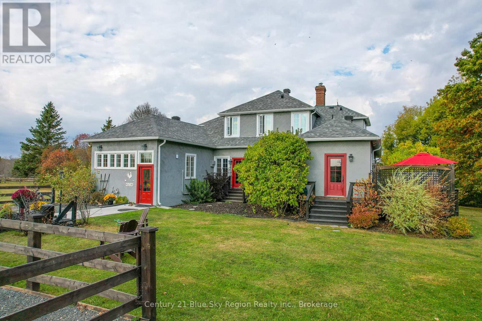 89 Nipissing Road, Markstay-Warren, Ontario  P0H 2N0 - Photo 1 - X12531954