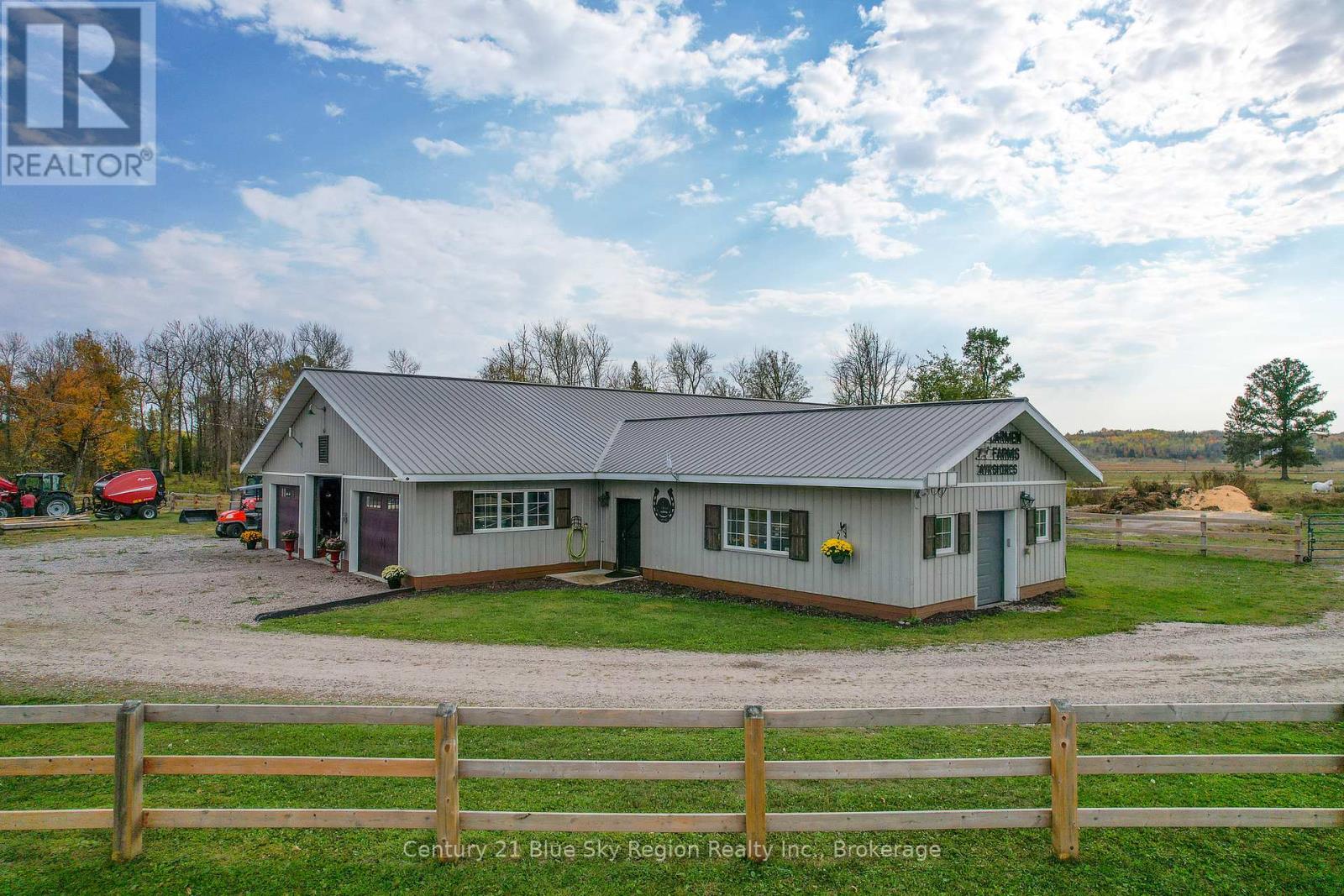 89 Nipissing Road, Markstay-Warren, Ontario  P0H 2N0 - Photo 2 - X12531954