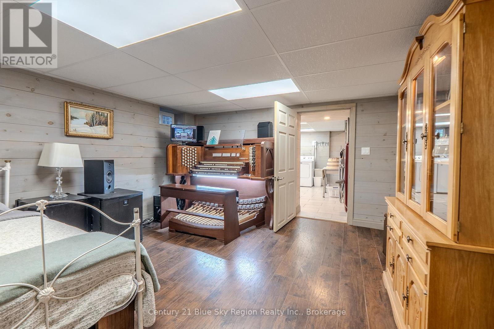 89 Nipissing Road, Markstay-Warren, Ontario  P0H 2N0 - Photo 34 - X12531954