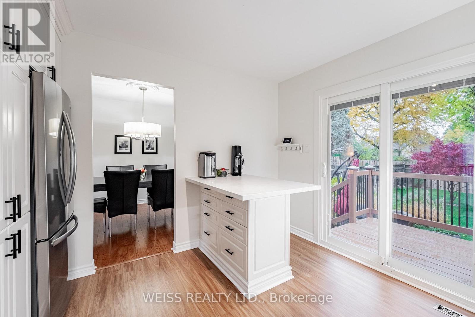 525 Karen Park Crescent, Mississauga, Ontario  L5A 3E1 - Photo 18 - W12531758