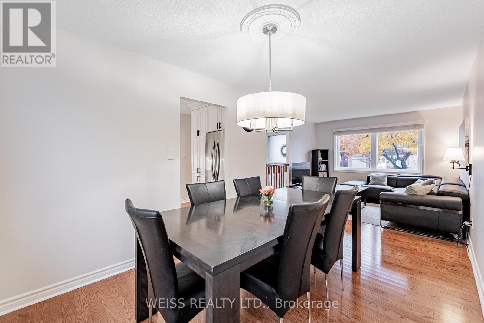 525 Karen Park Crescent, Mississauga, Ontario  L5A 3E1 - Photo 21 - W12531758