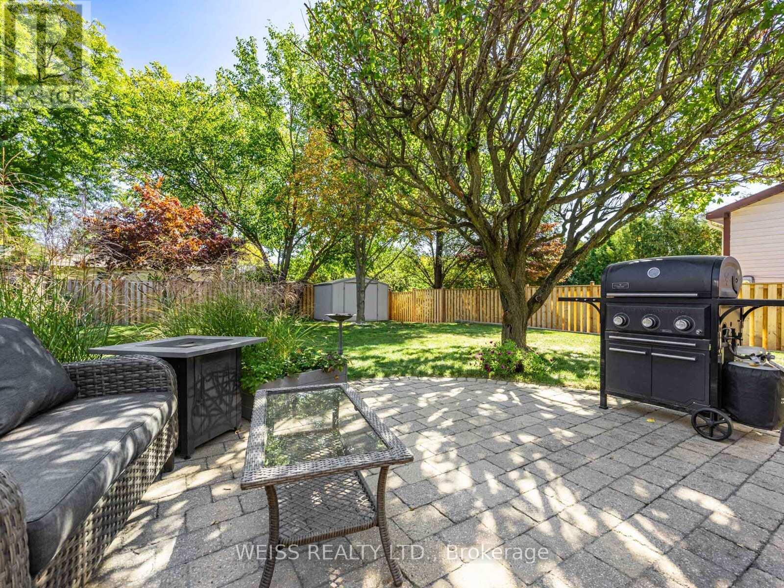 525 Karen Park Crescent, Mississauga, Ontario  L5A 3E1 - Photo 6 - W12531758