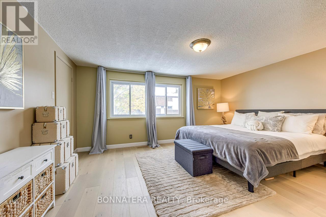 9 - 318 Laurier Avenue, Milton, Ontario  L9T 3M9 - Photo 11 - W12531760