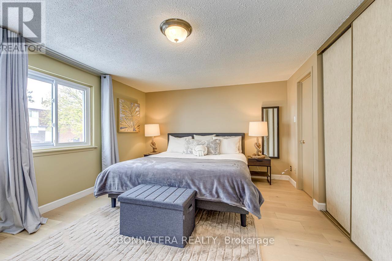 9 - 318 Laurier Avenue, Milton, Ontario  L9T 3M9 - Photo 12 - W12531760