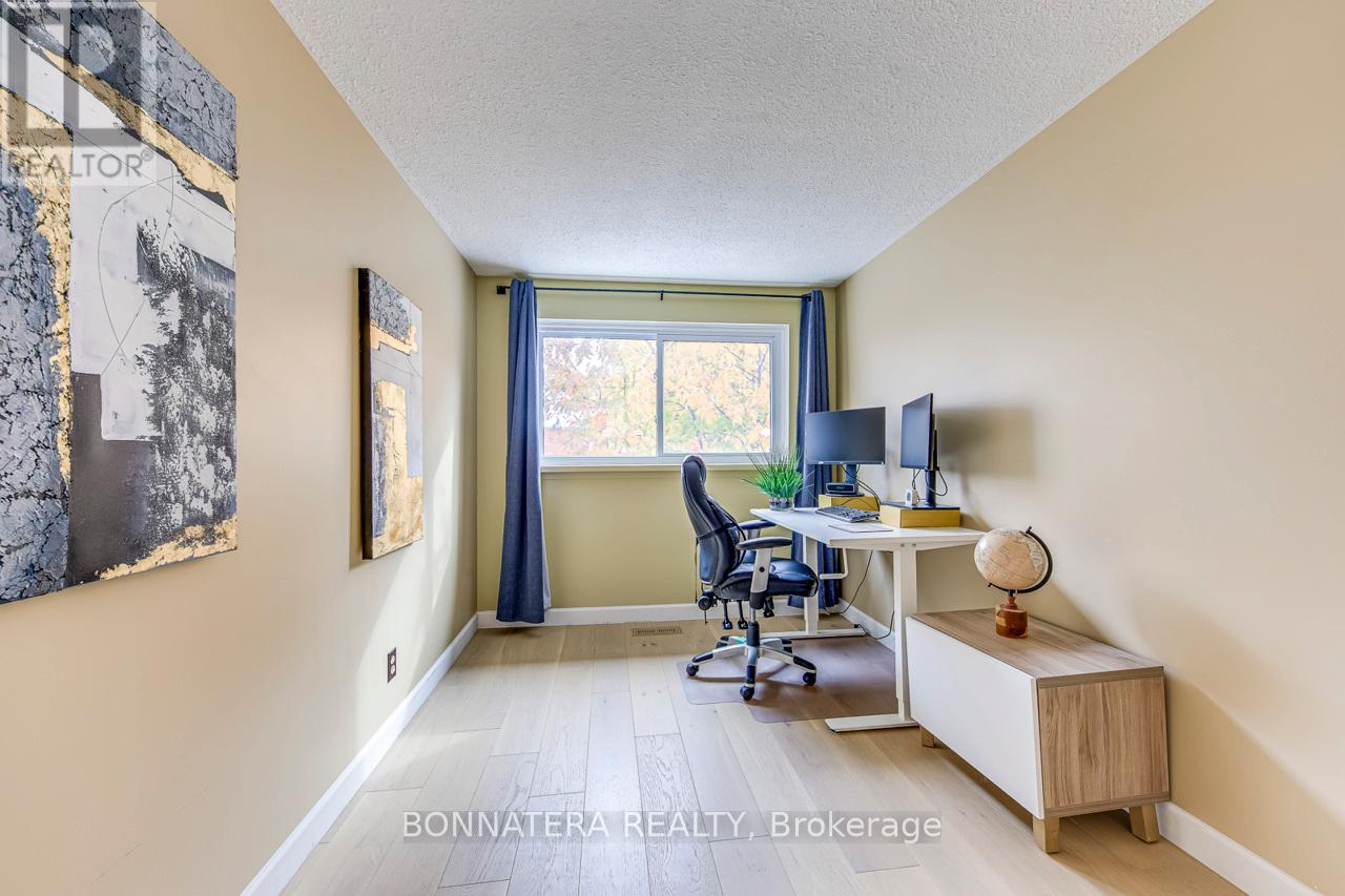 9 - 318 Laurier Avenue, Milton, Ontario  L9T 3M9 - Photo 15 - W12531760