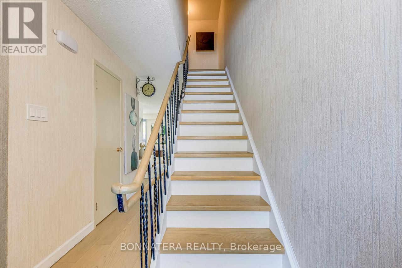 9 - 318 Laurier Avenue, Milton, Ontario  L9T 3M9 - Photo 18 - W12531760