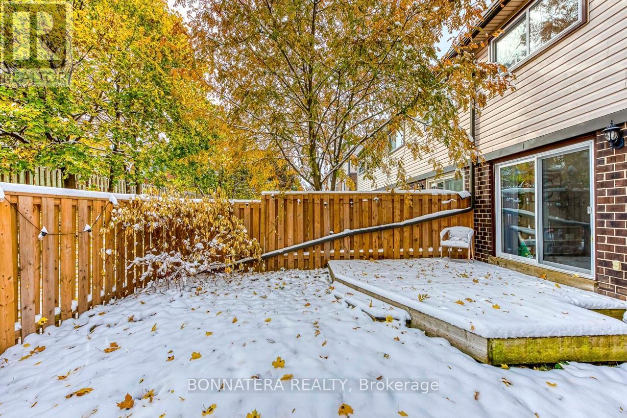 9 - 318 Laurier Avenue, Milton, Ontario  L9T 3M9 - Photo 28 - W12531760