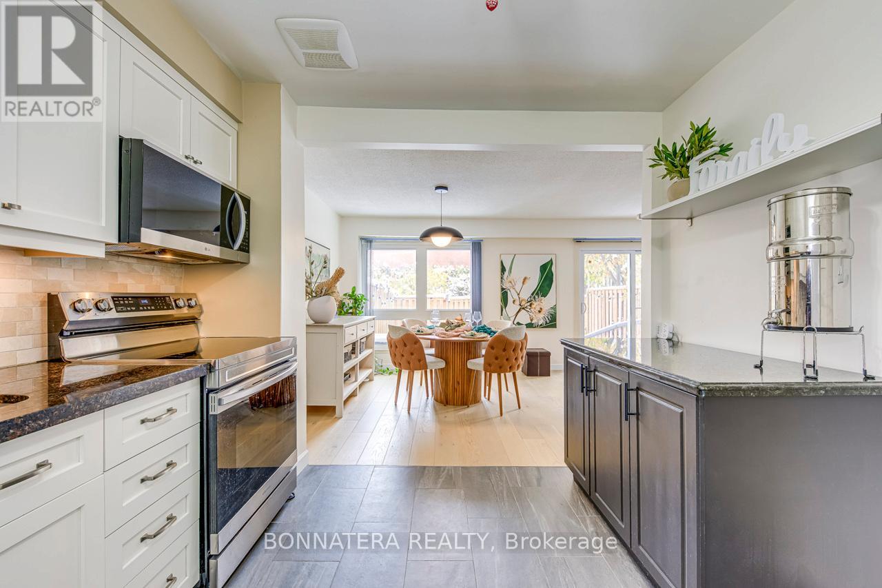 9 - 318 Laurier Avenue, Milton, Ontario  L9T 3M9 - Photo 7 - W12531760