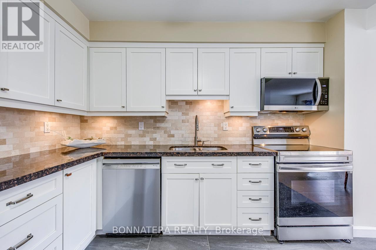 9 - 318 Laurier Avenue, Milton, Ontario  L9T 3M9 - Photo 9 - W12531760