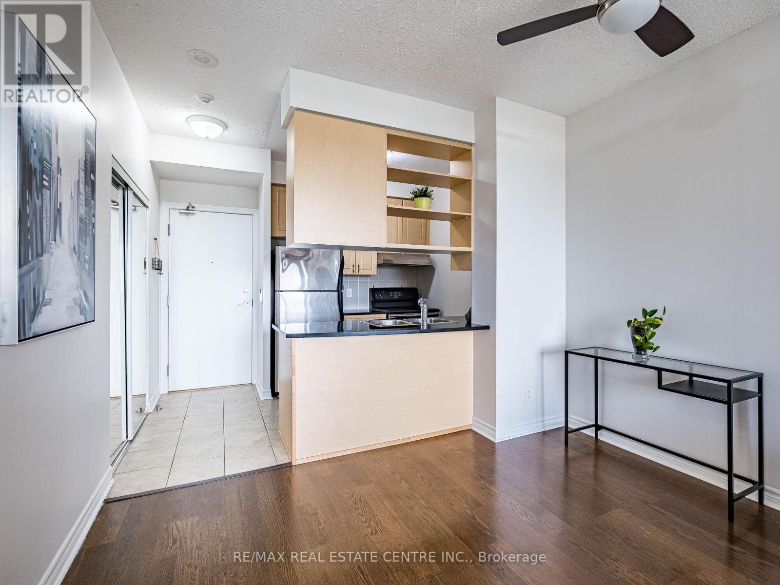 1102 - 2379 Central Park Drive, Oakville, Ontario  L6H 0E3 - Photo 10 - W12531762