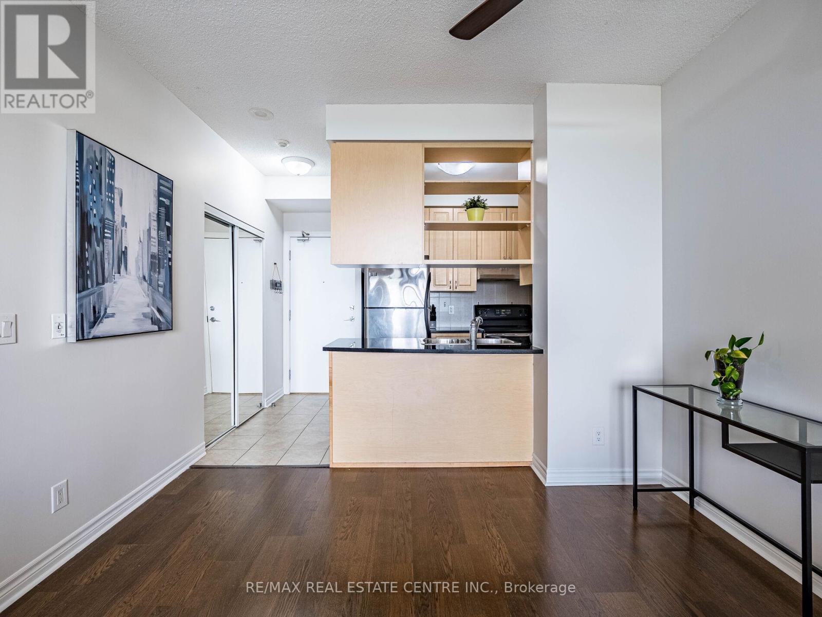 1102 - 2379 Central Park Drive, Oakville, Ontario  L6H 0E3 - Photo 11 - W12531762