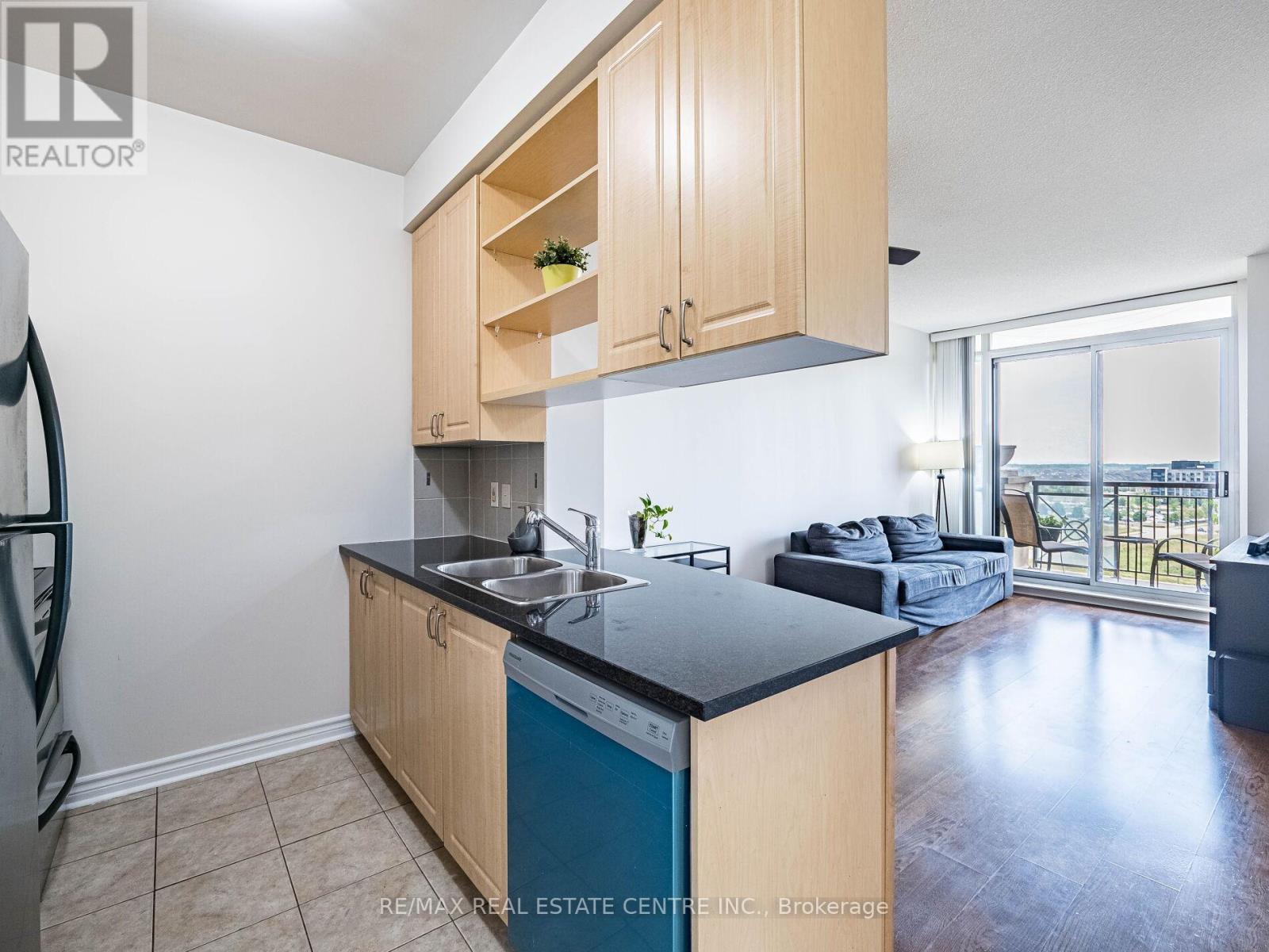 1102 - 2379 Central Park Drive, Oakville, Ontario  L6H 0E3 - Photo 14 - W12531762