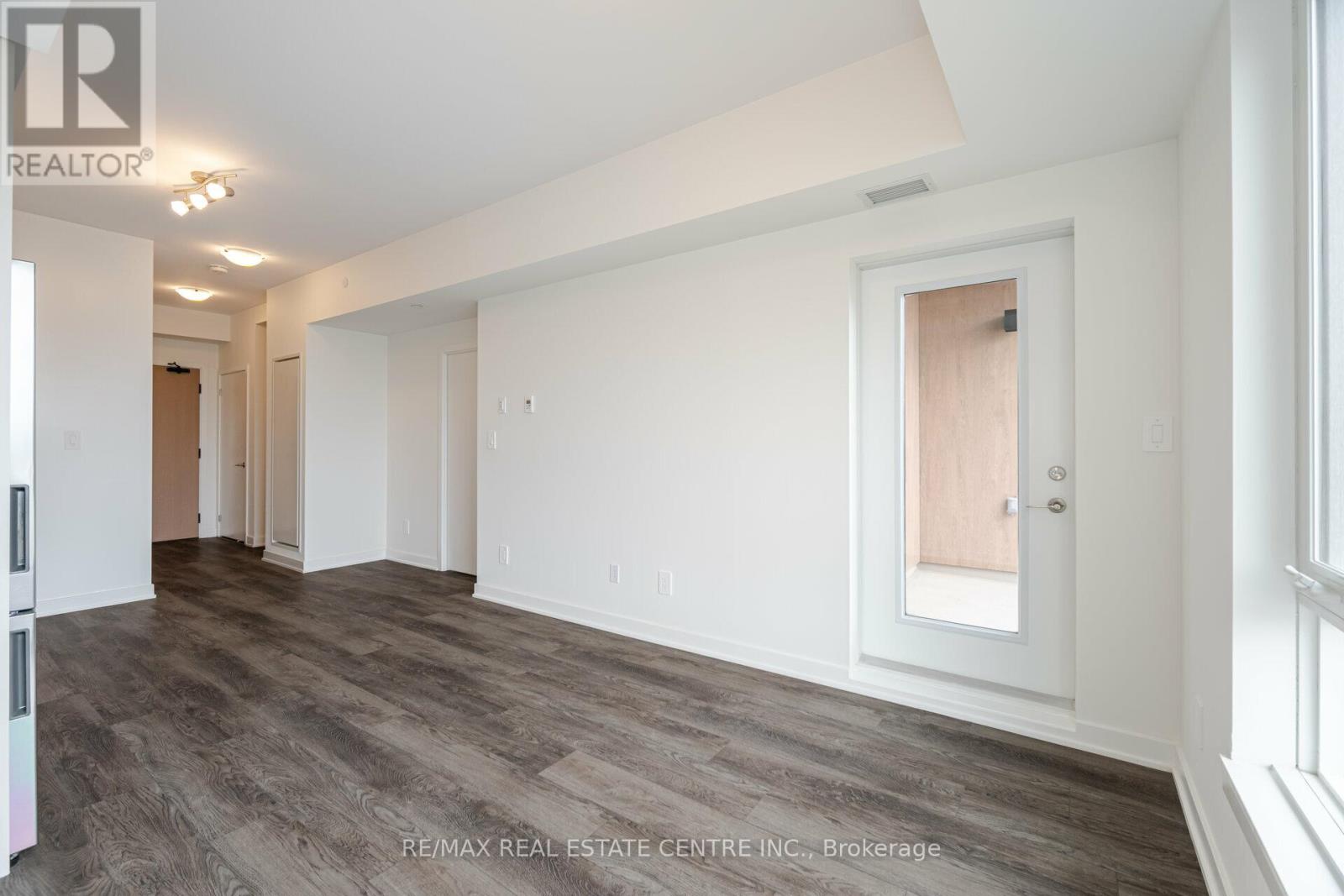 216 - 1440 Clarriage Court, Milton, Ontario  L9T 2X5 - Photo 14 - W12531766