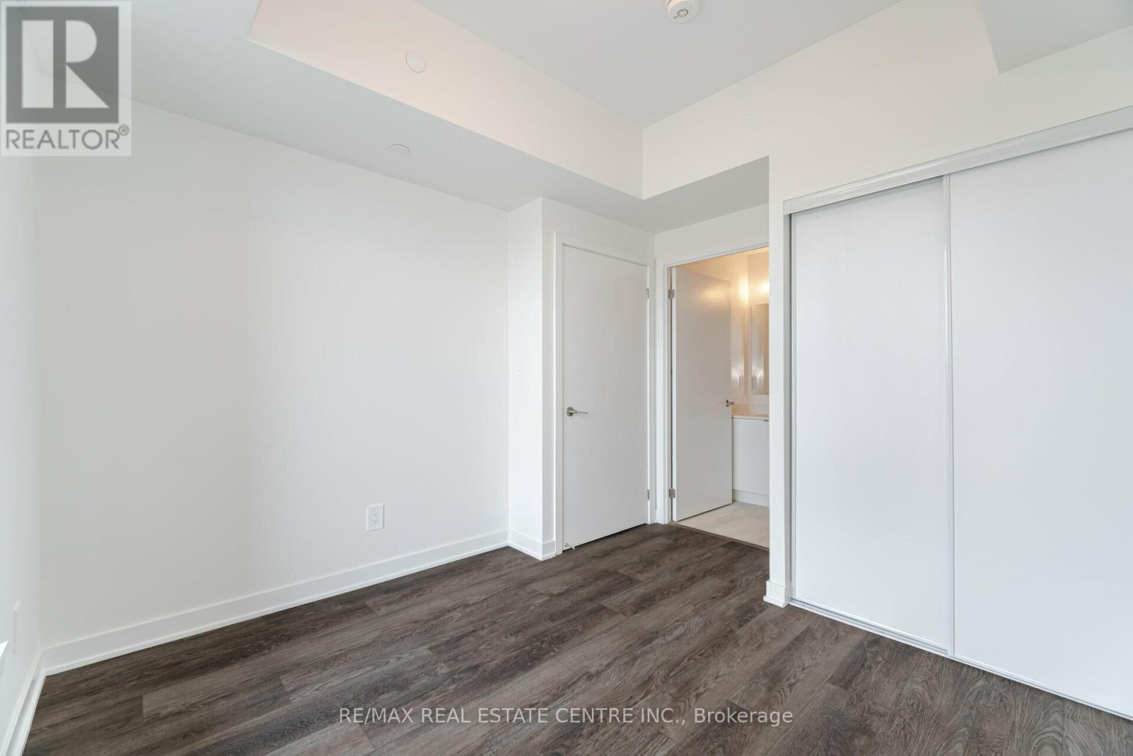 216 - 1440 Clarriage Court, Milton, Ontario  L9T 2X5 - Photo 17 - W12531766