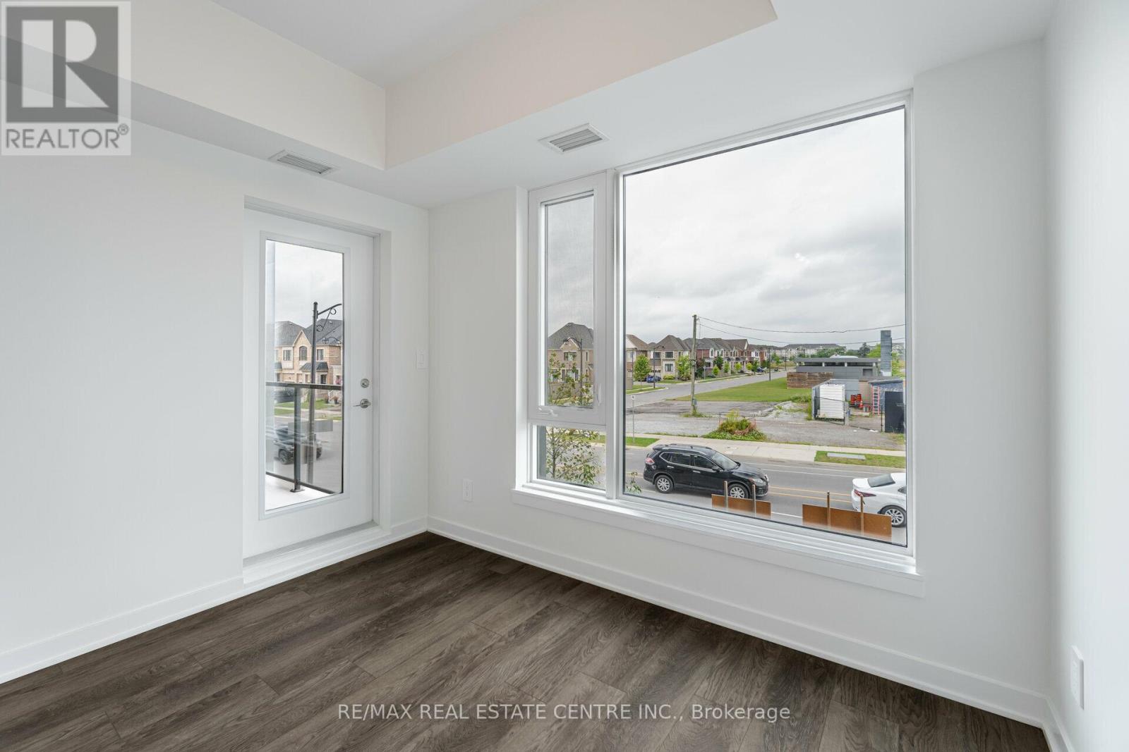 216 - 1440 Clarriage Court, Milton, Ontario  L9T 2X5 - Photo 24 - W12531766