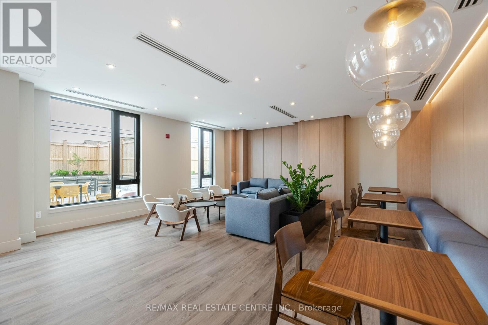 216 - 1440 Clarriage Court, Milton, Ontario  L9T 2X5 - Photo 36 - W12531766