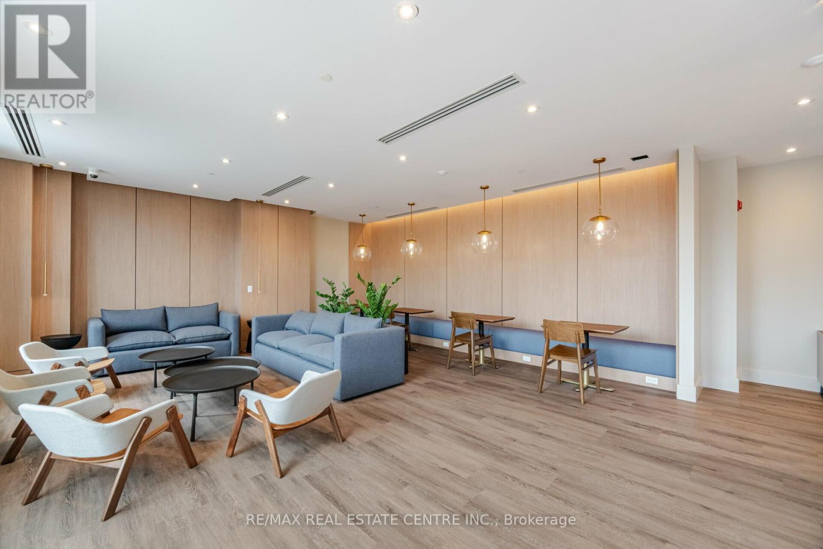 216 - 1440 Clarriage Court, Milton, Ontario  L9T 2X5 - Photo 38 - W12531766