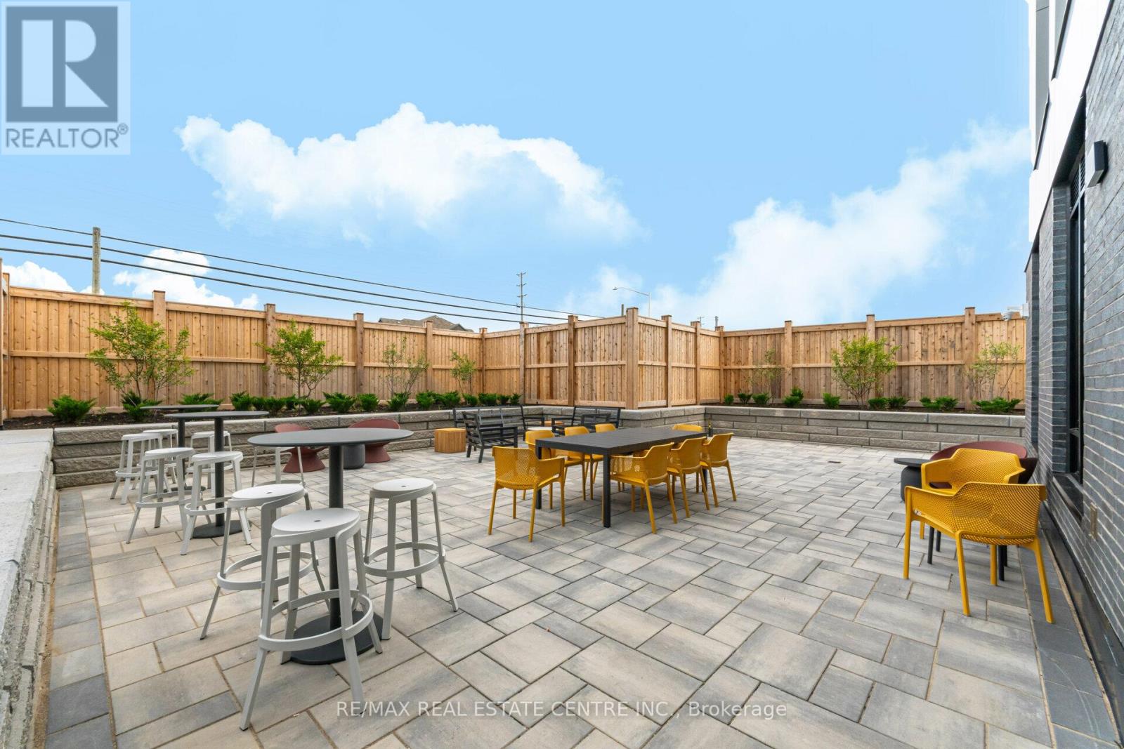 216 - 1440 Clarriage Court, Milton, Ontario  L9T 2X5 - Photo 39 - W12531766